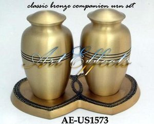 Urne funéraire compagnon en laiton massif classique Bronze Premium adulte fabriqué à la main souvenir funéraire fabriqué à la main en laiton massif - Product Image 3
