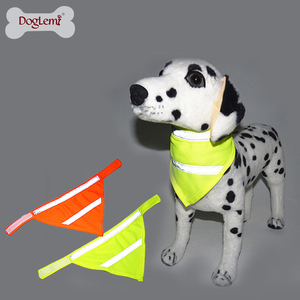 Écharpe pour chien en nylon personnalisée en gros <span class=keywords><strong>Bandana</strong></span> à motif solide néon réfléchissant haute visibilité pour l'été, l'hiver et le printemps - Product Image 6