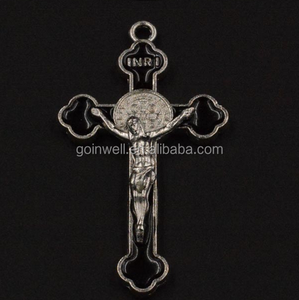 Cruz de Jesús religioso de aleación con crisol, plateado, mini Cruz de metal, piezas de joyería, abalorio, INRI cruzado, más barato, venta al por mayor - Product Image 6