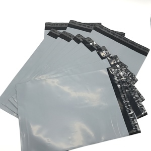 Enveloppe postale à colle adhésive destructrice forte à impression personnalisée - Product Image 1