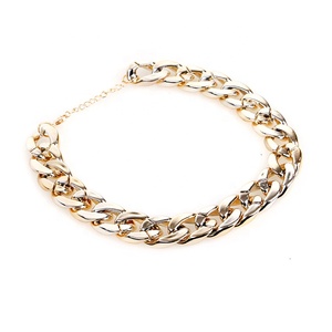 Collier de <span class=keywords><strong>chien</strong></span> charmant et cool en plastique plaqué or, collier de chaîne de luxe, accessoires pour animaux de compagnie, collier pour chiens et chats, vente en gros - Product Image 6