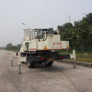 8 Ton <span class=keywords><strong>Foton</strong></span> Pequeña Grúa Hidráulica, 8 ton capacidad de elevación de la grúa montado en Kama camión - Product Image 3