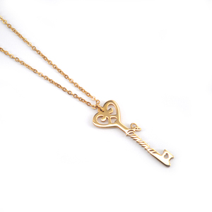 Colgante de llaves personalizado de acero inoxidable chapado en oro de 18k, collar con nombre - Product Image 3