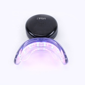 Kits de <span class=keywords><strong>Blanchiment</strong></span> <span class=keywords><strong>Dentaire</strong></span> OEM de Luxe Premium avec Lumière LED Fonctionnant sur Piles - Product Image 5