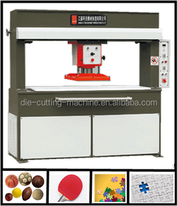 Fútbol. Baloncesto. <span class=keywords><strong>Tenis</strong></span> Rugby Voleibol Sesión de <span class=keywords><strong>tenis</strong></span> de <span class=keywords><strong>mesa</strong></span>. ¡Futsal! Mini máquina de corte de balón de fútbol - Product Image 2