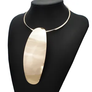 Pendentif de collier plaqué or, bijoux géométriques, collier ras du cou, longue boîte avec pompon