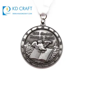 Hochwertige benutzer definierte Metall Zink legierung Druckguss Doming 3d antike Silber Finish katholische Anhänger Medaille