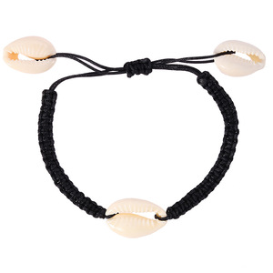 Braccialetto dell'Amicizia Estivo in Conchiglia Naturale di Ciprea con Macramè, Braccialetto da Spiaggia Regolabile - Product Image 6