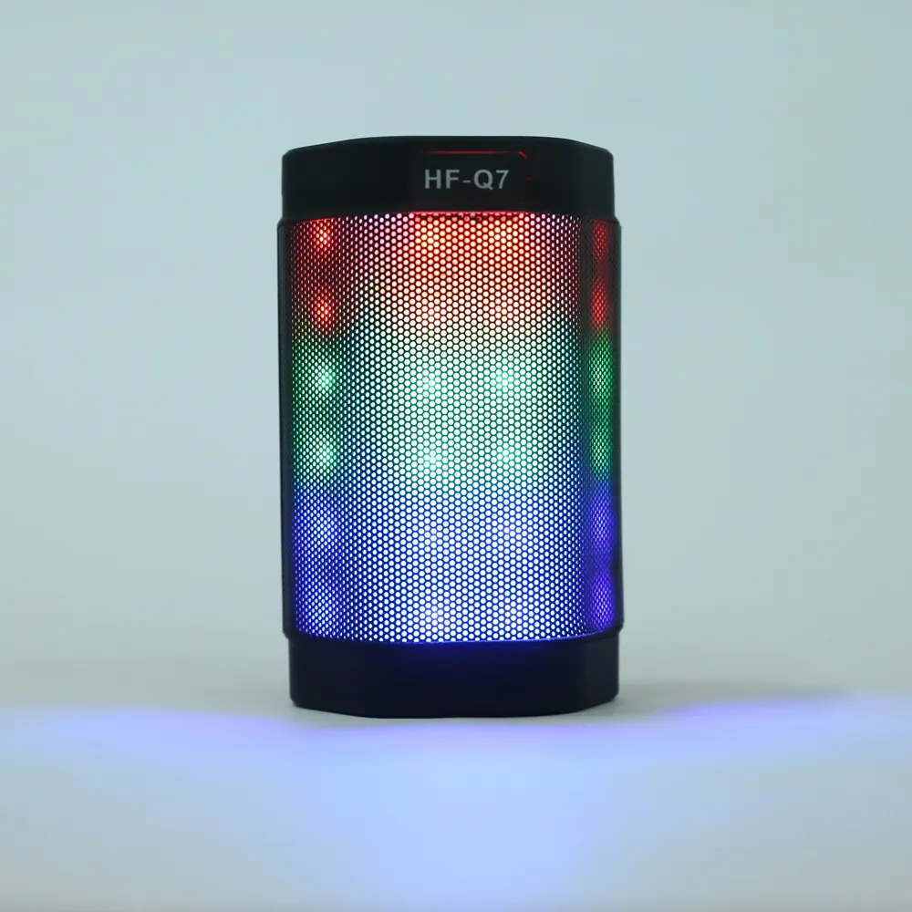 HF-Q7 Bluetooth-Lautsprecher mit Blinklicht lautsprecher