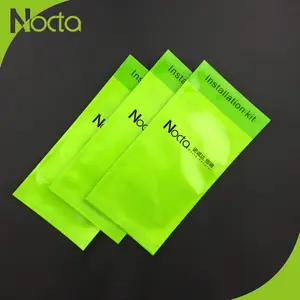 用于手机屏幕保护器的 NOCTA 钢化玻璃清洁套件粉尘吸收布