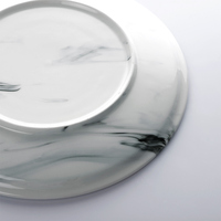 Assiette de service en porcelaine blanche marbrée pour hôtel, restaurant de luxe, élégante, personnalisable, peinte à la main, écologique, de qualité supérieure