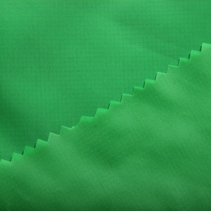 Tissu Taffetas 100% Polyester Vert Citron Prix Usine Léger Imperméable pour Sacs de Voyage et Organisation - Product Image 5