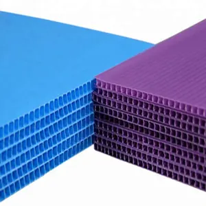 Sturdyポリプロピレン4 × 8波形プラスチックシート