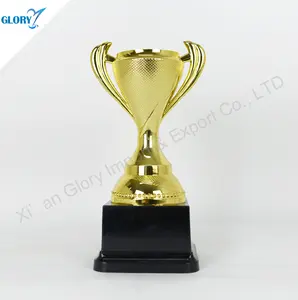2019 piccolo di plastica premio trofei A Buon Mercato di plastica di piccole dimensioni trofei per lo sport
