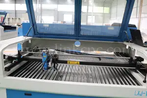 Tagliatrice del laser di co2 della macchina d'acciaio di taglio del laser della taglierina del laser di cnc 150w