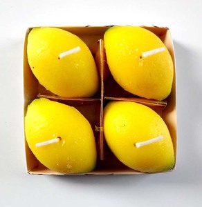 Candela Profumata a Forma di Frutta Fantasiosa: Fragola, Mela, Arancia per Decorazioni Festive - Product Image 3