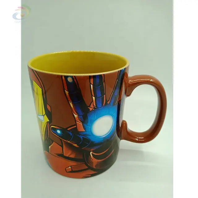 Creatieve Metallic Effect Keramische Beker Met Lepel In Handvat Koffiemok 3d Reliëf Mok Spiderman Mok