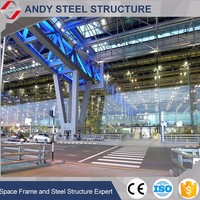 Structure en acier usine Toit en acier préfabriqué bâtiment rapide pour la construction de terminaux d'aéroports Toit de l'aéroport en treillis de tuyaux en acier