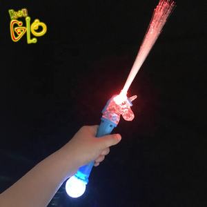 Venta al por mayor personalizable LED concierto intermitente Stick Light-Up fibra unicornio varitas para fiestas para niños escuelas fiesta varita mágica - Product Image 3