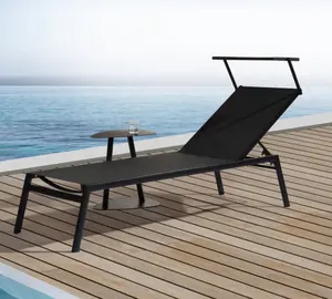 Stijlvolle outdoor aluminium mesh rotan strand chaise ligstoel