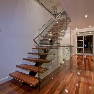 Escalera recta de diseño moderno con escalera de roble macizo