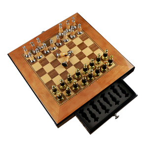 Juego de Ajedrez de Madera de Lujo con Caja - Product Image 6