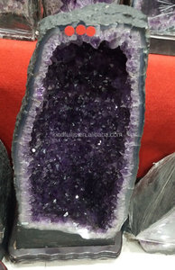 Grande Geode di Ametista Viola Naturale Brasiliana, Cristallo Grezzo per Decorazione Casa Feng Shui, Cluster Completo di Cristalli KF-850063 - Product Image 3