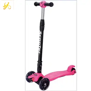 Pembe T bar üç tekerlek wiggle scooter/sıcak satış ce onaylı kick scooter/çocuk mini scooter ile geniş güverte