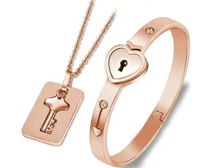 Grosir gelang pasangan kunci-Baja Tahan Karat Modis Artinya Perhiasan Gelang Bangle Pasangan Kunci Cinta dan Kalung Kunci