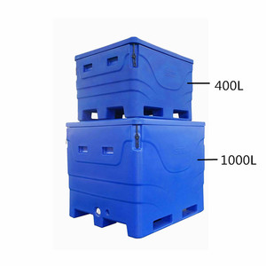 Caja de Almacenamiento de Pescado Aislada de la Marca SCC con Tapa y Ranuras para Montacargas - Product Image 6