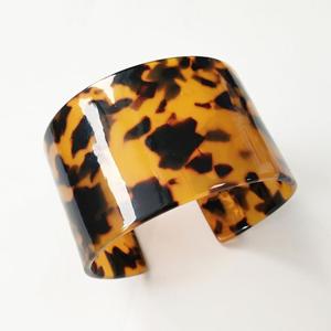Customized Wholesale New Design Tortoise Acetate <strong>Acrylic</strong> Bracelet with Agate Inlay Unisex Anniversary <strong>Jewelry</strong> - Product Image 1