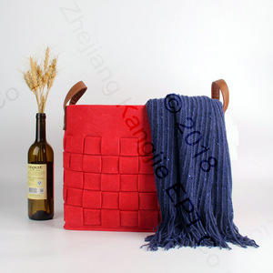 Cestino Portaoggetti per Bagno <span class=keywords><strong>in</strong></span> <span class=keywords><strong>Feltro</strong></span> Fatto a Mano con Manici <span class=keywords><strong>in</strong></span> PU, Colori e Design Personalizzabili, Dimensioni e Accessori Inclusi - Product Image 1