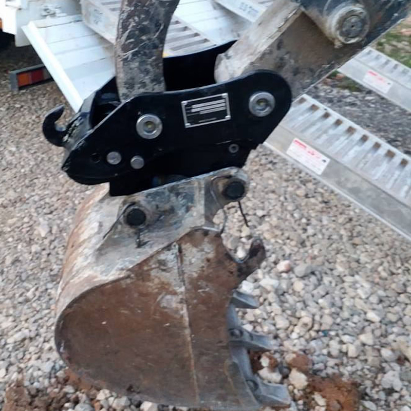 mini excavator wood splitter attachment
