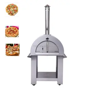 Forno de pizza em madeira industrial ao ar livre