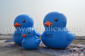Canard gonflable géant personnalisé <span class=keywords><strong>pour</strong></span> la publicité, jouet de <span class=keywords><strong>piscine</strong></span>, ballons de canard multicolores H3113 - Product Image 2