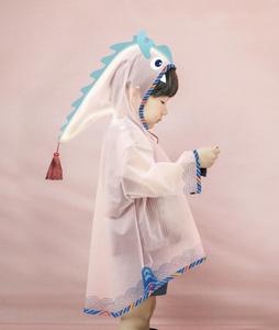 Chubasquero de moda para bebé <span class=keywords><strong>impermeable</strong></span> para chico lindo 3D semitransparente Dragon Robe Light Poncho niños capa de lluvia para niños y niñas - Product Image 1