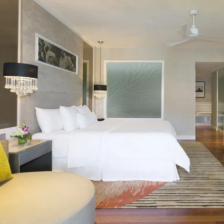 Belle deluxe hotel fogli, off giochi letto foglio per alberghi, bianco lenzuola e asciugamani per alberghi