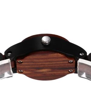 <span class=keywords><strong>Legno</strong></span> di Sandalo rosso Braccialetto di Modo Della Vigilanza di <span class=keywords><strong>Legno</strong></span> di <span class=keywords><strong>Legno</strong></span> delle Donne - Product Image 4