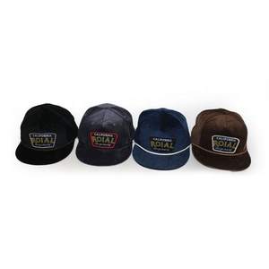 Cappellini piatti personalizzati in corda di velluto a coste su cappelli Snapback a tesa - Product Image 2
