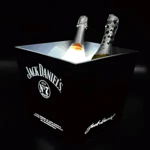 Thùng Đá Phát Sáng Bằng Đèn <span class=keywords><strong>LED</strong></span> Pp Hình Vuông 10L - Product Image 1