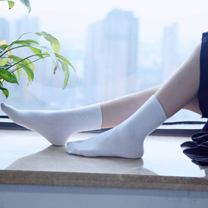 Chaussettes Tabi japonaises en coton élastique pour femmes, blanches, grises, noires, en gros - Product Image 4