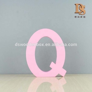 Lettera di <span class=keywords><strong>legno</strong></span> per pittura rosa lettera di <span class=keywords><strong>legno</strong></span> per montaggio a parete per la casa - Product Image 2