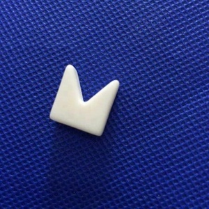 Pièces en céramique de précision en oxyde d'aluminium Al2O3 à haute pureté (99 %, 95 %) à tolérance serrée personnalisée, œillet en céramique d'alumine - Product Image 2