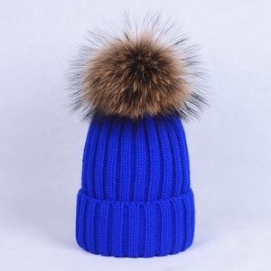 Cappello con berretto mimetico personalizzato con Logo personalizzato in maglia Unisex invernale in acrilico ricamato su misura con procione Pom Pom Beach - Product Image 6