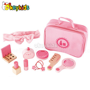 Set di Borse per il Trucco in Legno Rosa per Bambine con Pettine e Altri Accessori W10D018 - Product Image 1