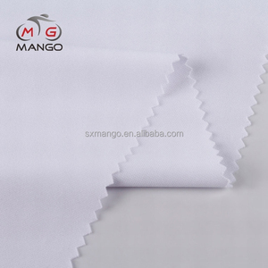 Nouveau mode résistant à la déchirure poids <span class=keywords><strong>pas</strong></span> <span class=keywords><strong>cher</strong></span> rouleaux filé polyester tissu - Product Image 1