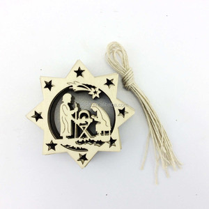 Décoration <span class=keywords><strong>de</strong></span> Noël suspendue en bois massif découpée au laser représentant la <span class=keywords><strong>naissance</strong></span> <span class=keywords><strong>de</strong></span> Jésus - Product Image 2