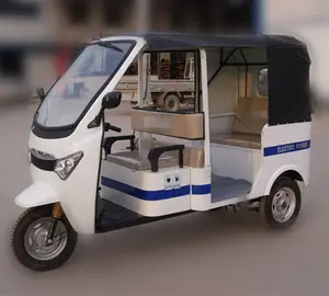 2018 г., самый популярный рикша для пассажиров tuk bajaj e