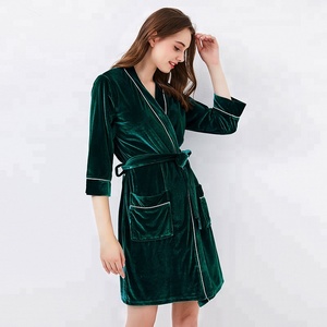 Robe de chambre rétro en velours soyeux pour femme, col en V, manches courtes, couleur unie, pour l'été et l'automne, taille XL, vêtement de nuit - Product Image 2