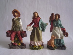 2018 Nouvelle Nativité en résine de trois pièces à vendre - Product Image 2